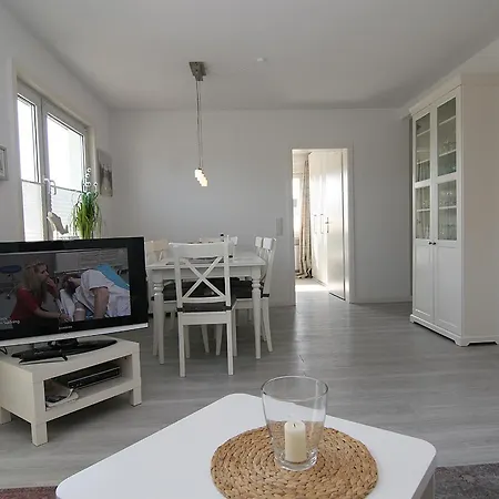 Haus Hummer, Weisse 公寓 Hörnum